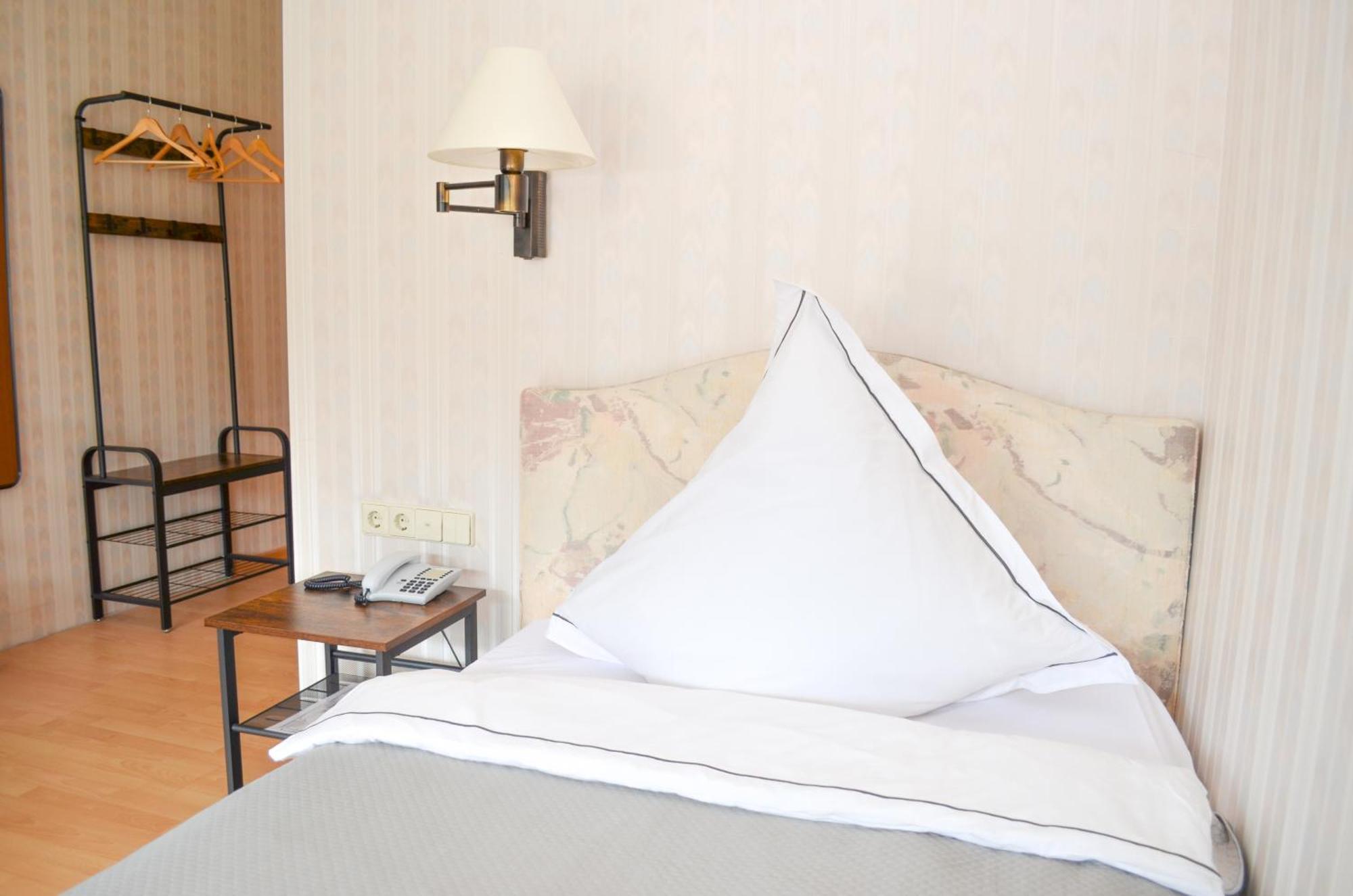 Hotel Harzer Am Kurpark Bad Herrenalb Ngoại thất bức ảnh